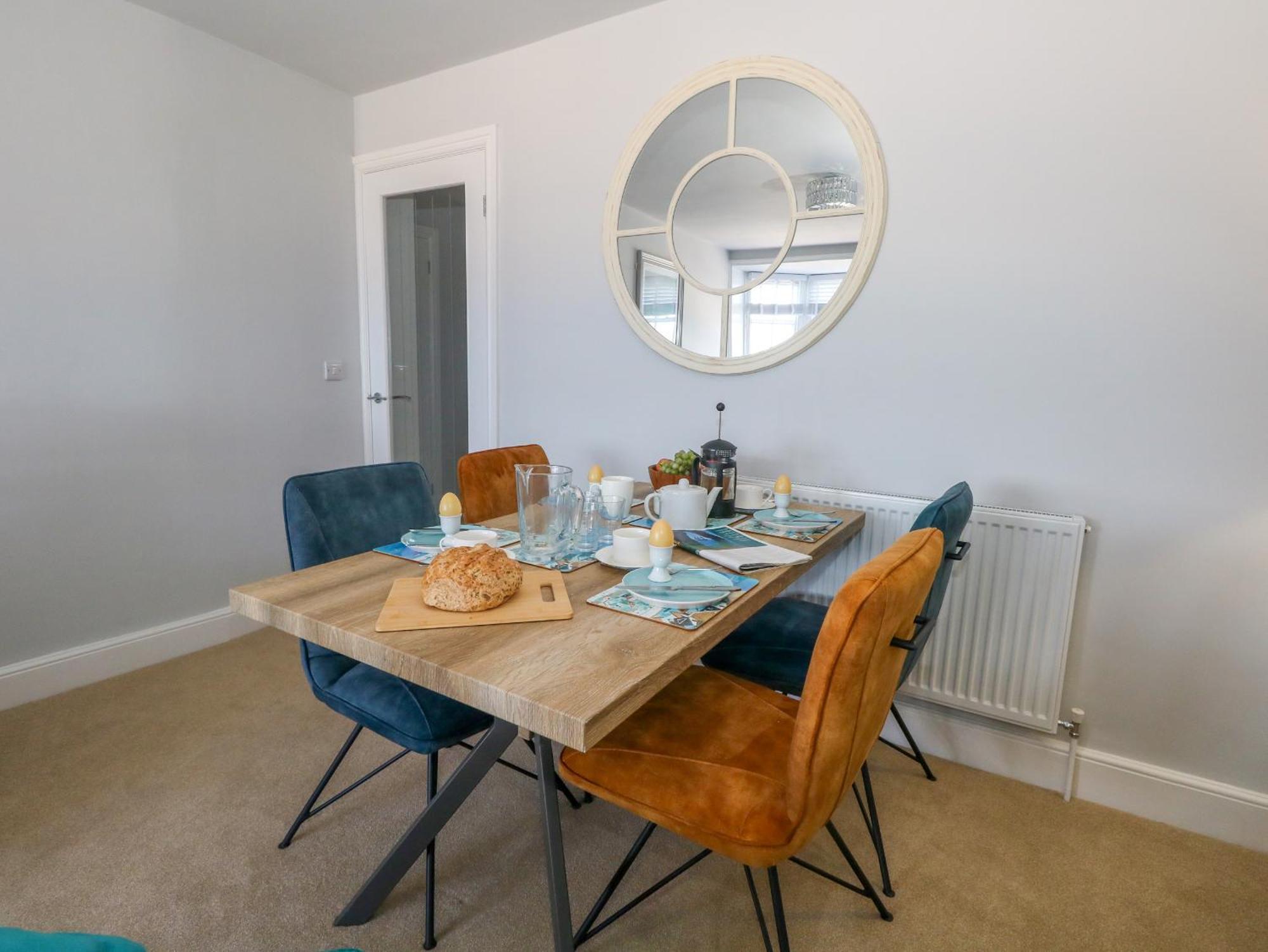 Apartment Three No36
