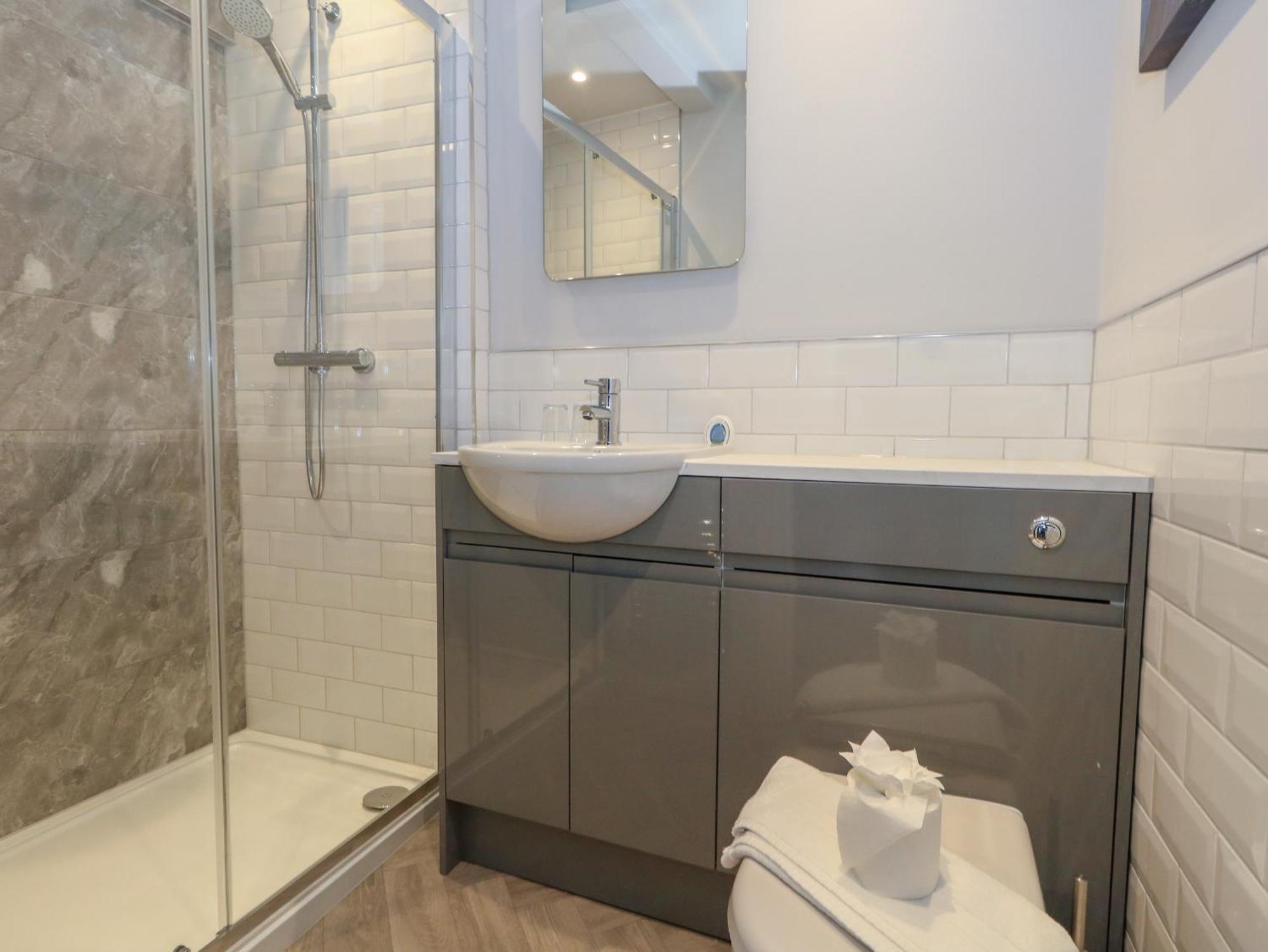 Apartment Three No36 Weymouth