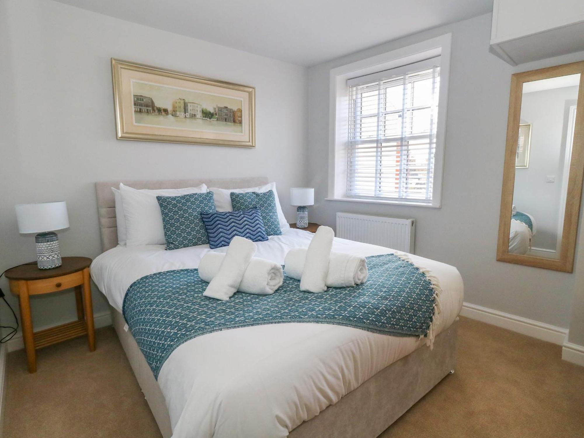 Apartment Three No36 Weymouth